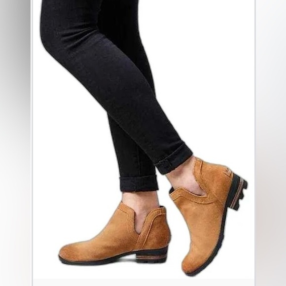 Sorel Women's Lolla Cut Out Suede Ankle Booties Camel Brown Stacked Heel Size 10 - Picture 2 of 11